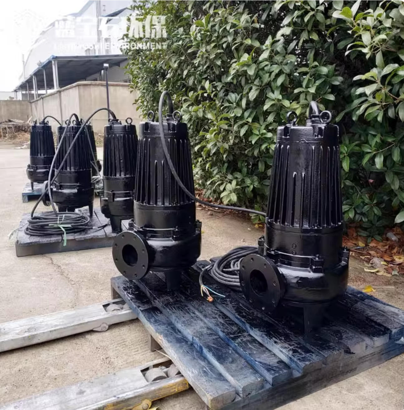 南京藍(lán)寶石環(huán)保有限公司與寧波某公司成功達(dá)成戰(zhàn)略合作，WQ型潛水排污泵助力高效污水處理